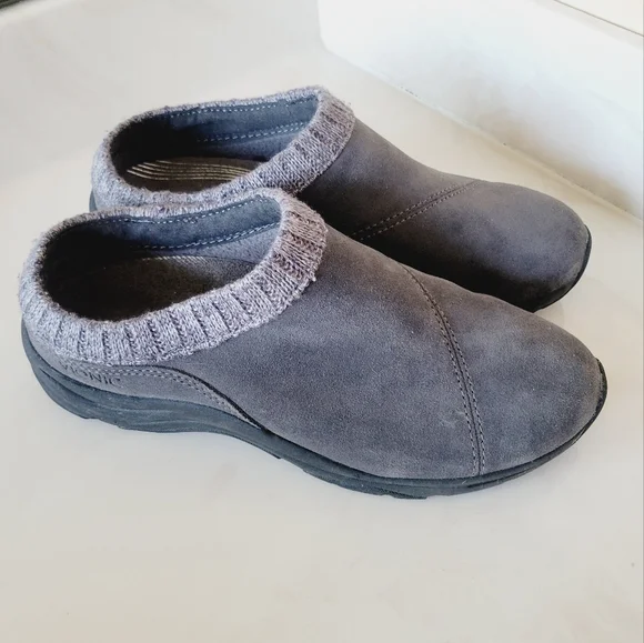 Vionic Arbor Water Resistant Suede Clog Womens Size - Picture 2 of 15